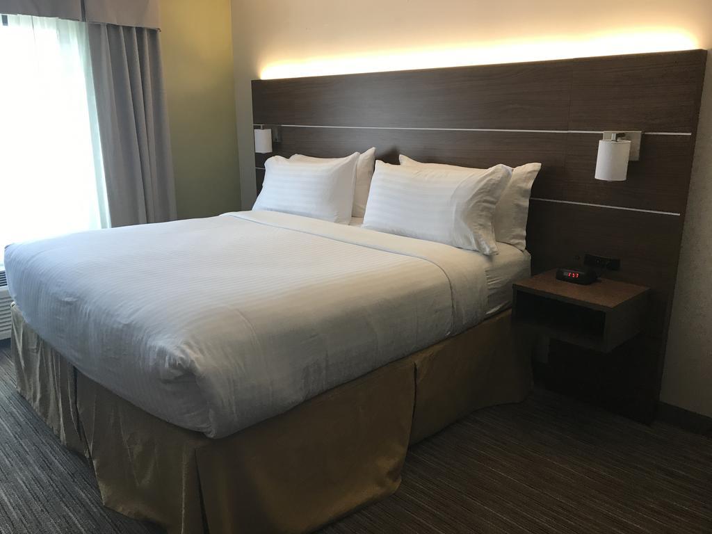 Holiday Inn Express Hotel & Suites Louisville East By Ihg Exteriör bild