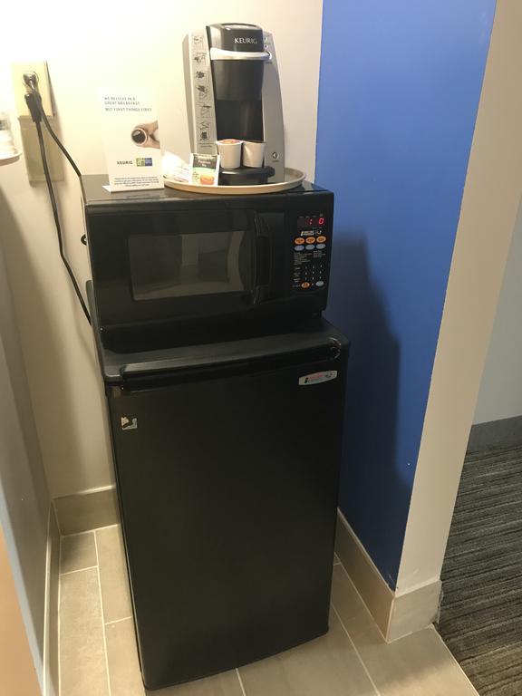 Holiday Inn Express Hotel & Suites Louisville East By Ihg Exteriör bild