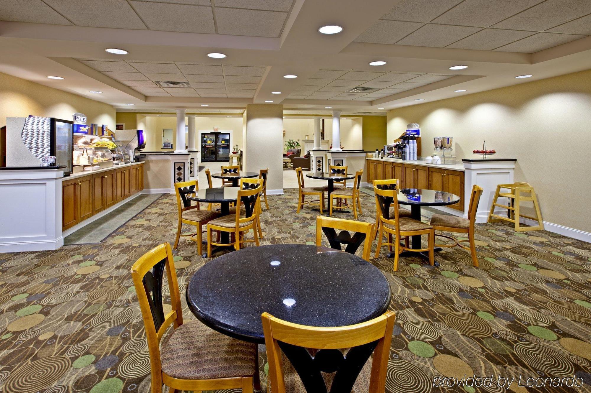 Holiday Inn Express Hotel & Suites Louisville East By Ihg Exteriör bild