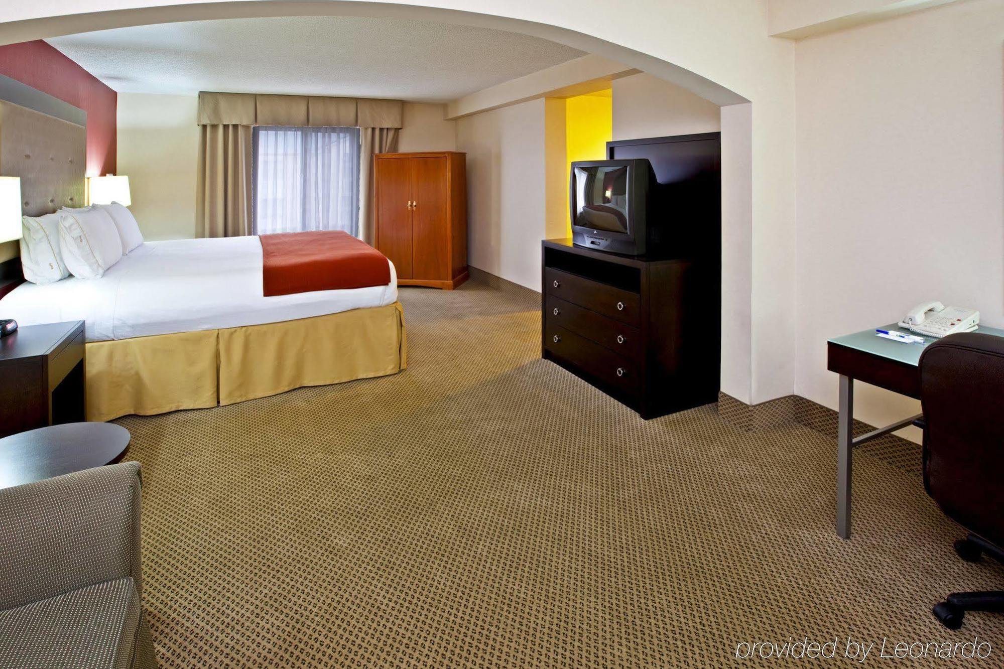 Holiday Inn Express Hotel & Suites Louisville East By Ihg Exteriör bild